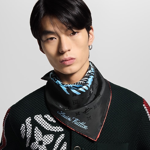 Khăn Lụa LV City Stamp . in Đồ Nam's Phụ kiện Khăn lụa collections by Louis Vuitton (Thu phóng sản phẩm)