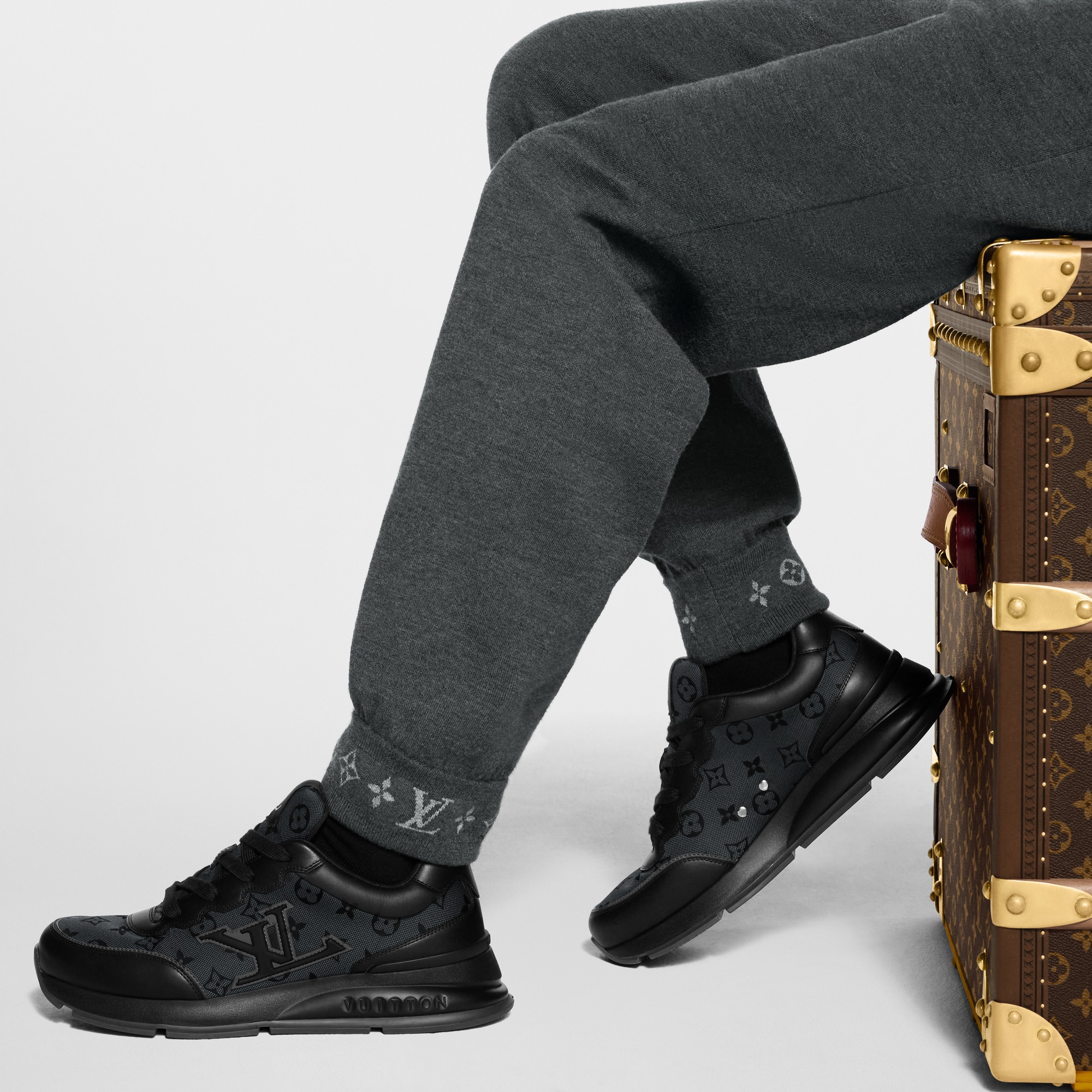 Giày Thể Thao LV Classic  in Đồ Nam