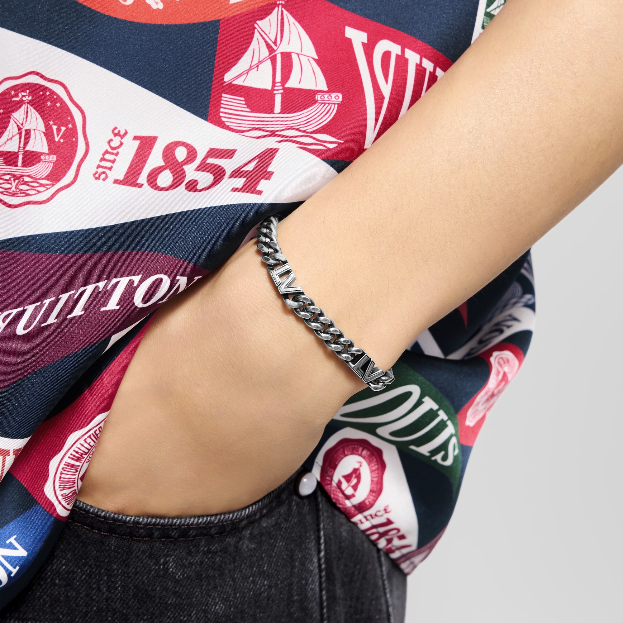 LV Club Chain Bracelet . in Đồ Nam