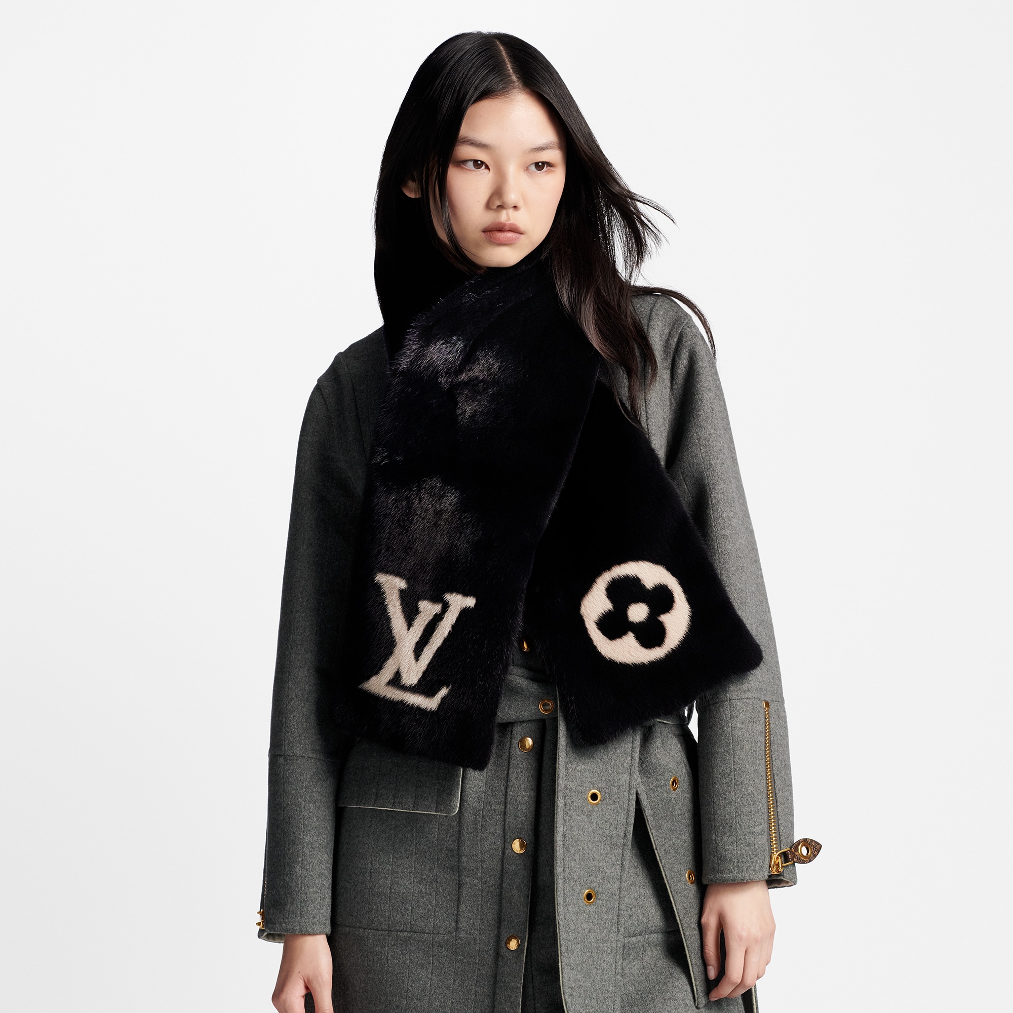 Khăn Quàng LV Cosy Mink Fur . in Đồ Nữ