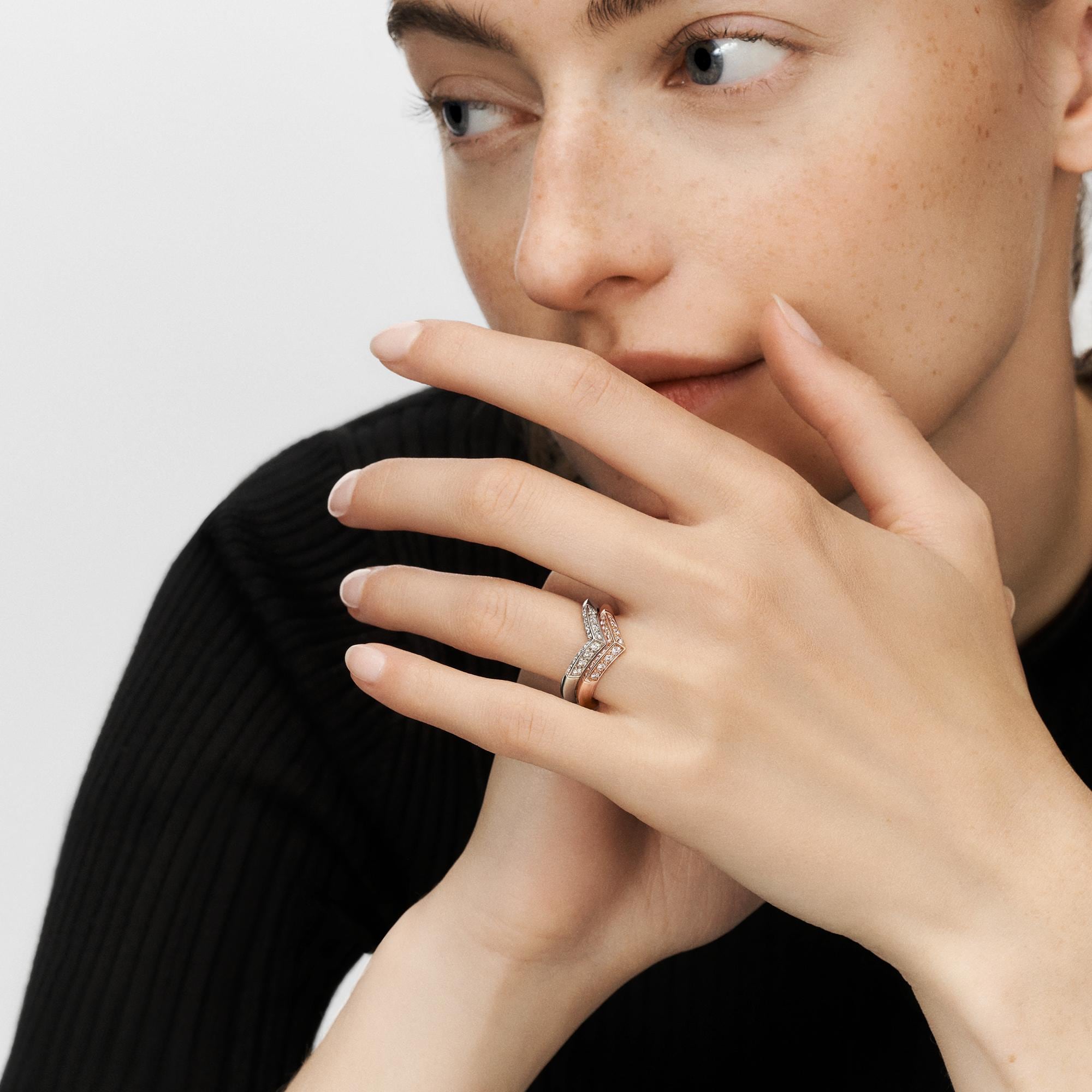 Nhẫn LV Diamonds Pavé V  in Trang sức