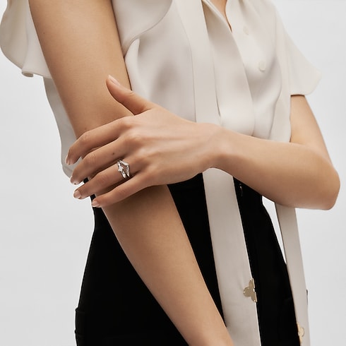 Nhẫn LV Diamonds Solitaire in Trang sức's Các bộ sưu tập LV Diamonds collections by Louis Vuitton (Thu phóng sản phẩm)