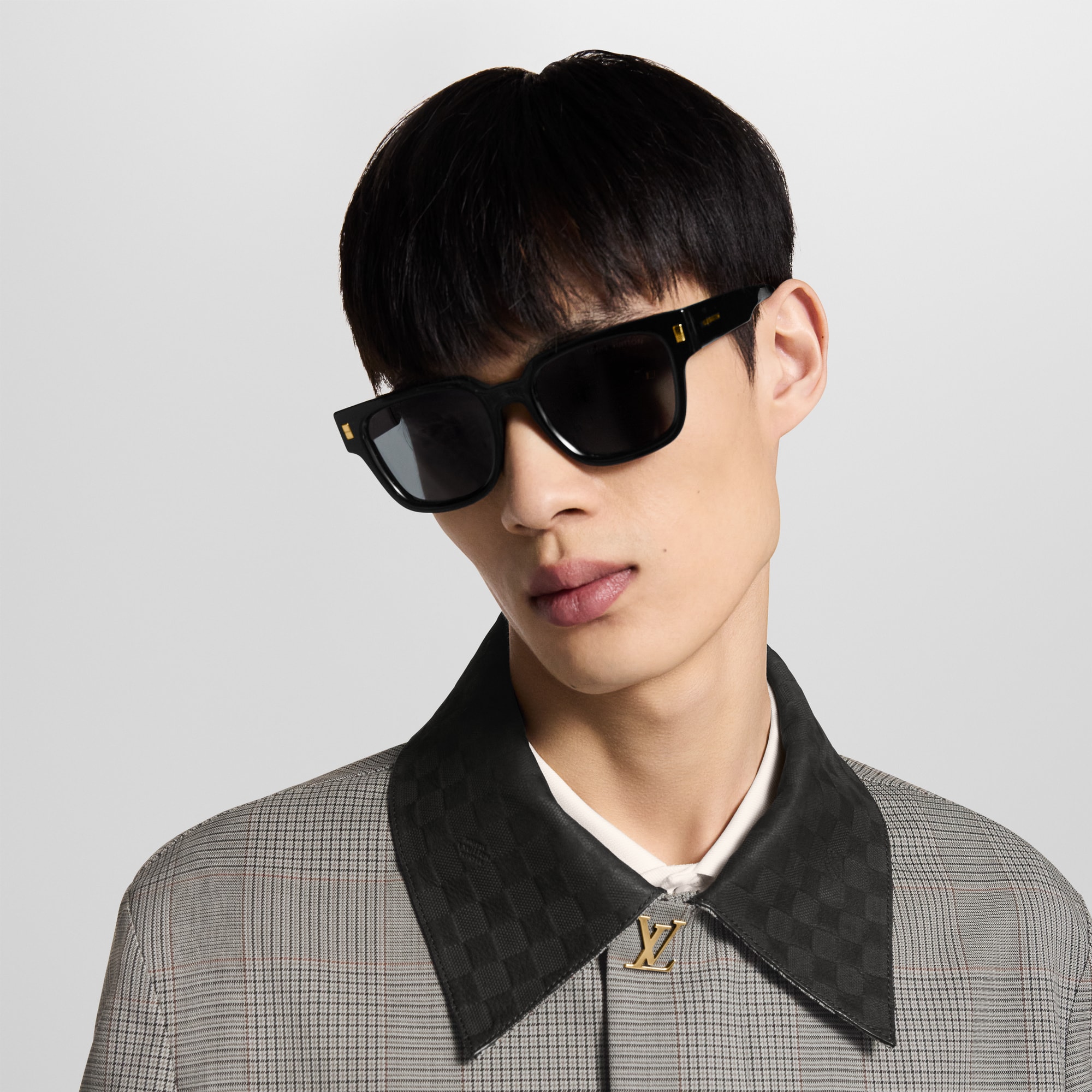 Mắt Kính Dáng Vuông LV Escape . in Đồ Nam