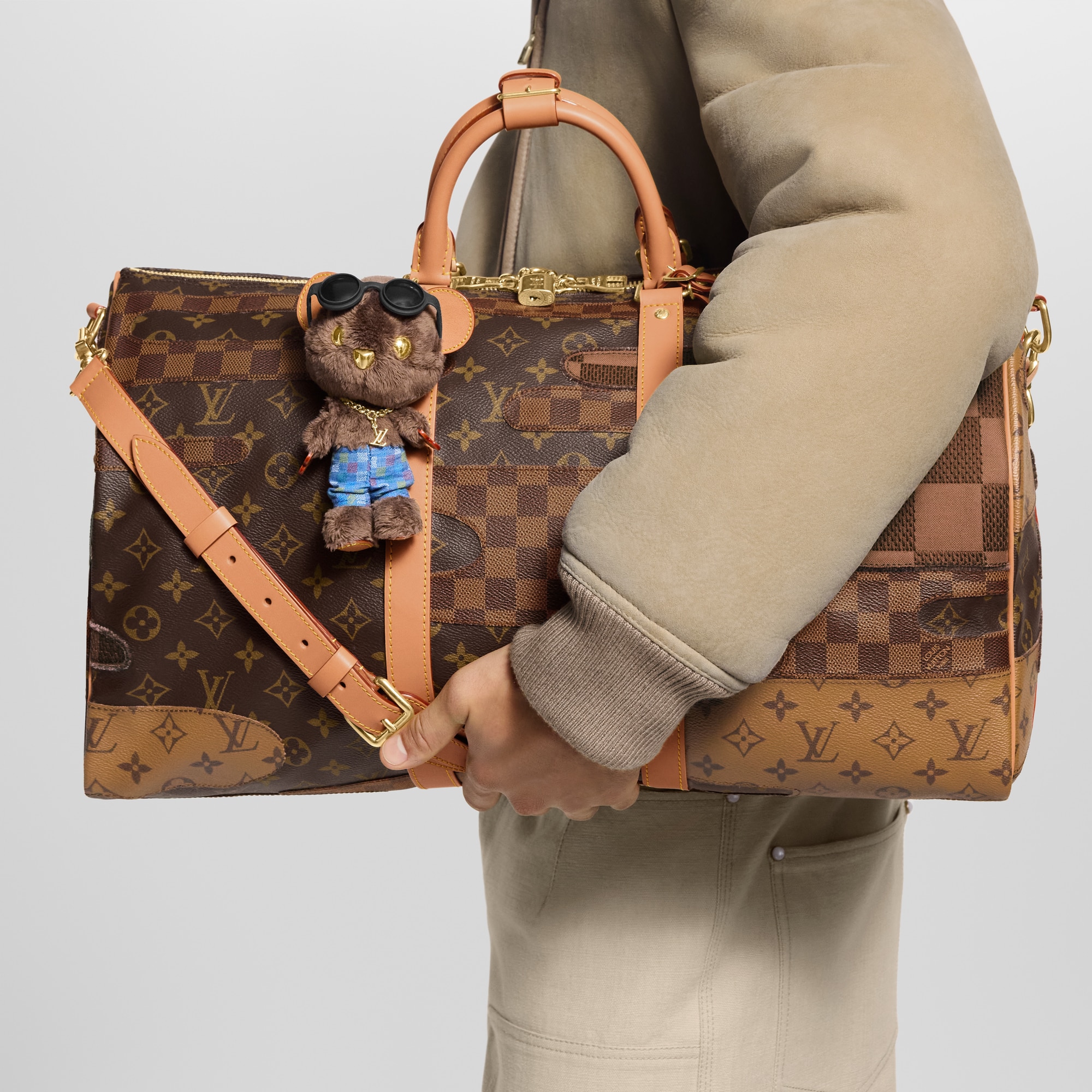 Phụ Kiện Treo Túi LV Louis Bear . in Đồ Nam