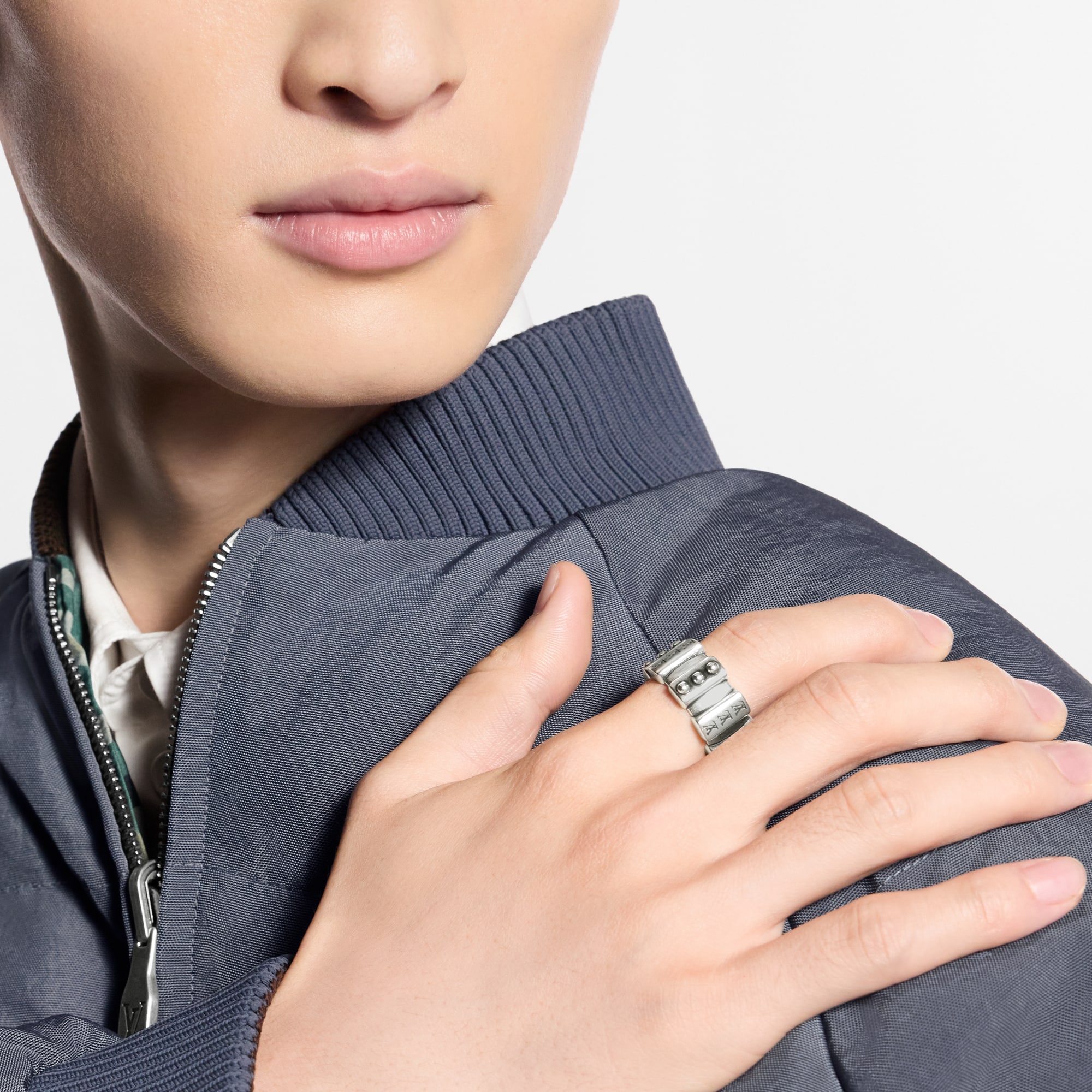 Nhẫn LV Lozine . in Đồ Nam