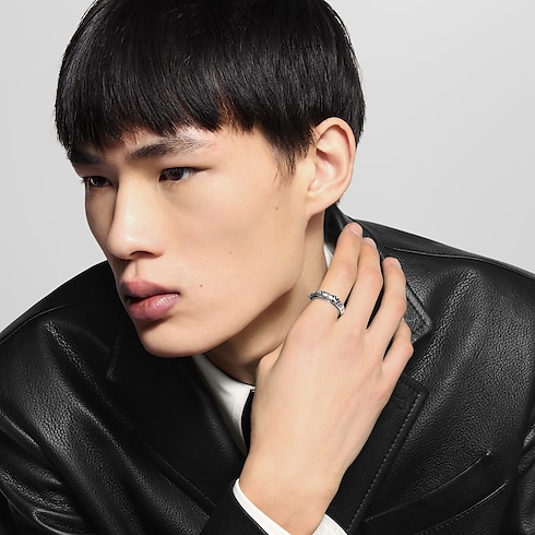 Nhẫn LV Lozine . in Đồ Nam's Trang sức thời trang Nhẫn collections by Louis Vuitton (Thu phóng sản phẩm)