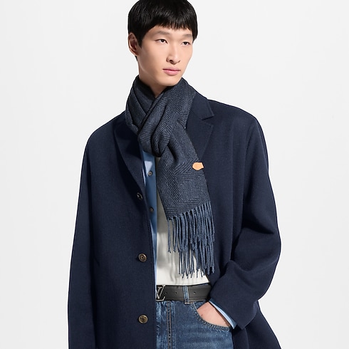 Khăn Quàng LV Malletier . in Đồ Nam's Phụ kiện Khăn quàng collections by Louis Vuitton (Thu phóng sản phẩm)
