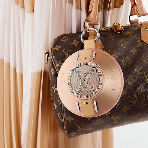 Loa Không Dây LV Nanogram Copper in Les Extraordinaires's Đồng hồ Phụ kiện công nghệ collections by Louis Vuitton (Thu phóng sản phẩm)