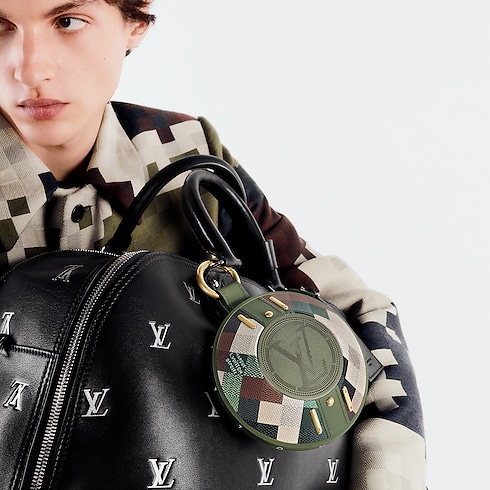 Loa Không Dây LV Nanogram Damoflage in Les Extraordinaires's Đồng hồ Phụ kiện công nghệ collections by Louis Vuitton (Thu phóng sản phẩm)