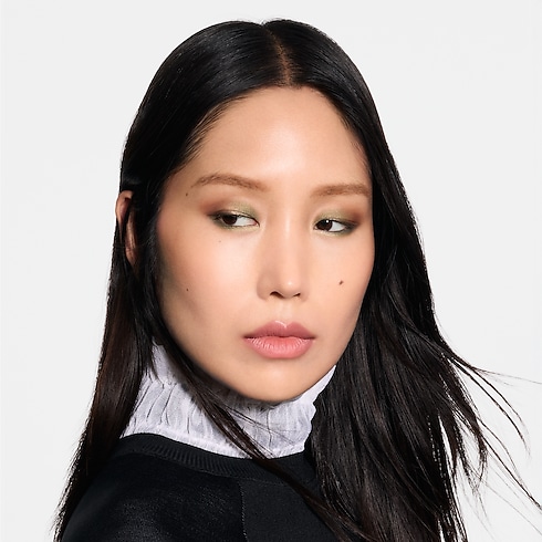 LV Ombres - Bảng Phấn Mắt in Nước hoa và Làm đẹp's Phấn mắt } collections by Louis Vuitton (Thu phóng sản phẩm)