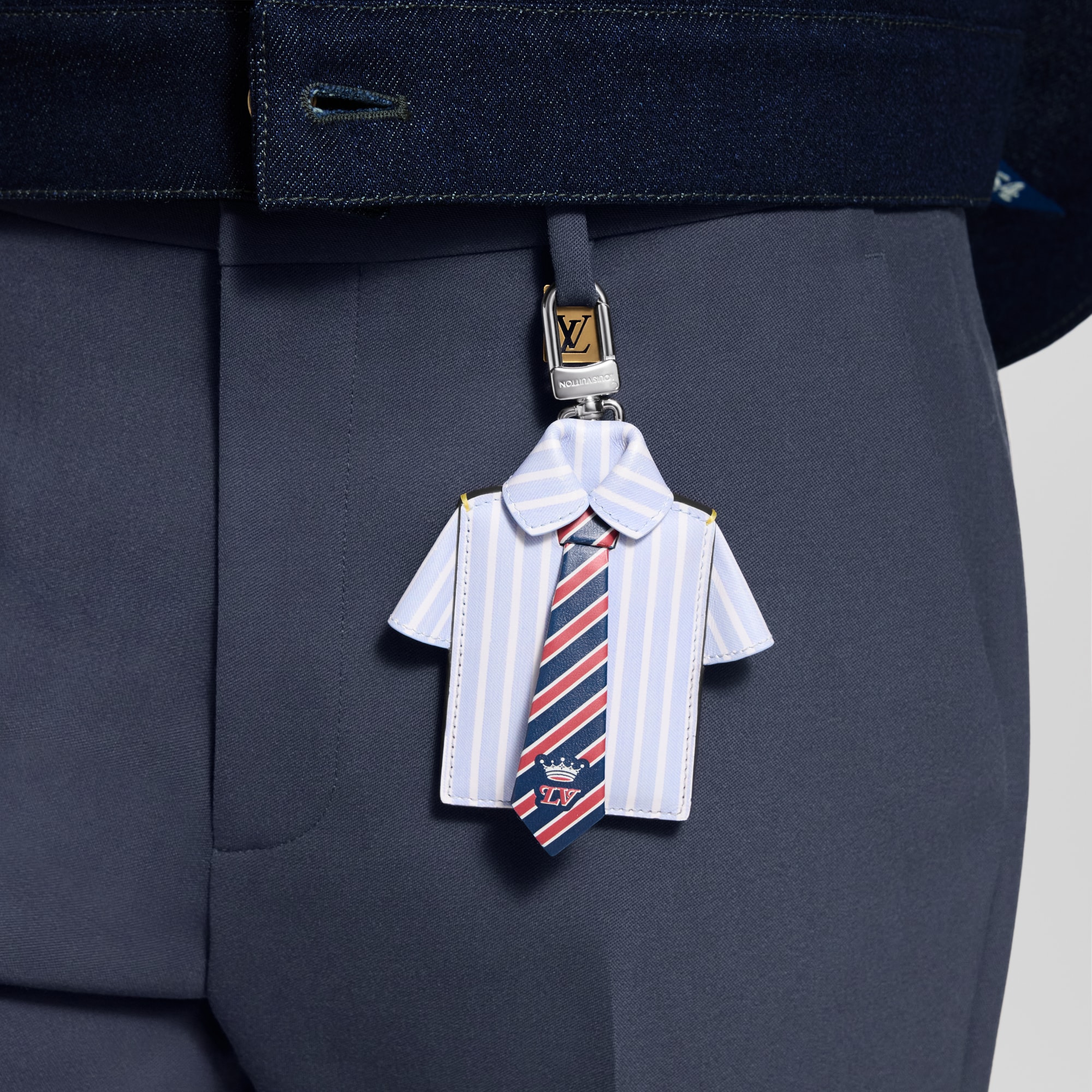 Phụ Kiện Treo Túi LV Preppy . in Đồ Nam