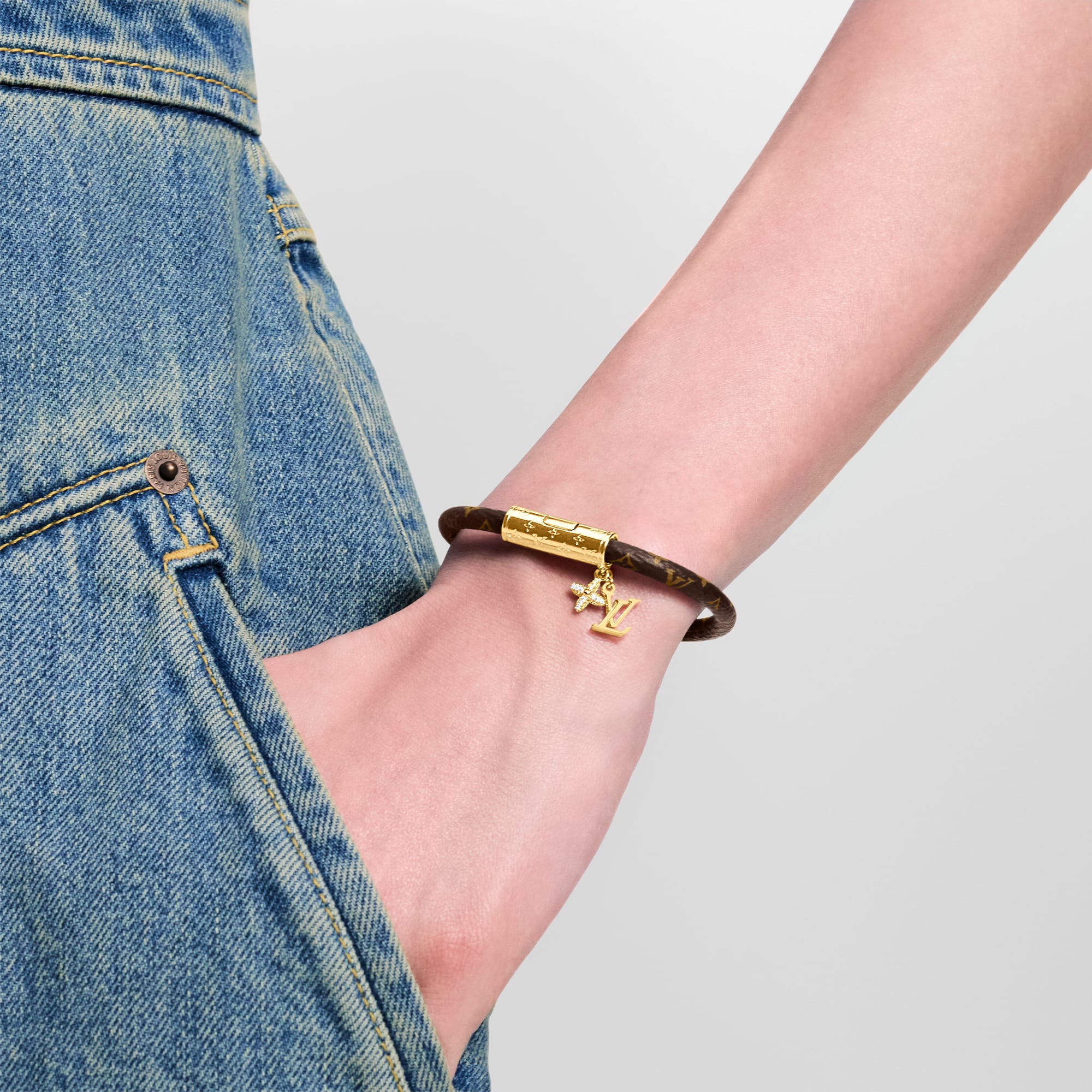 Vòng Tay LV Push Monogram in Đồ Nữ