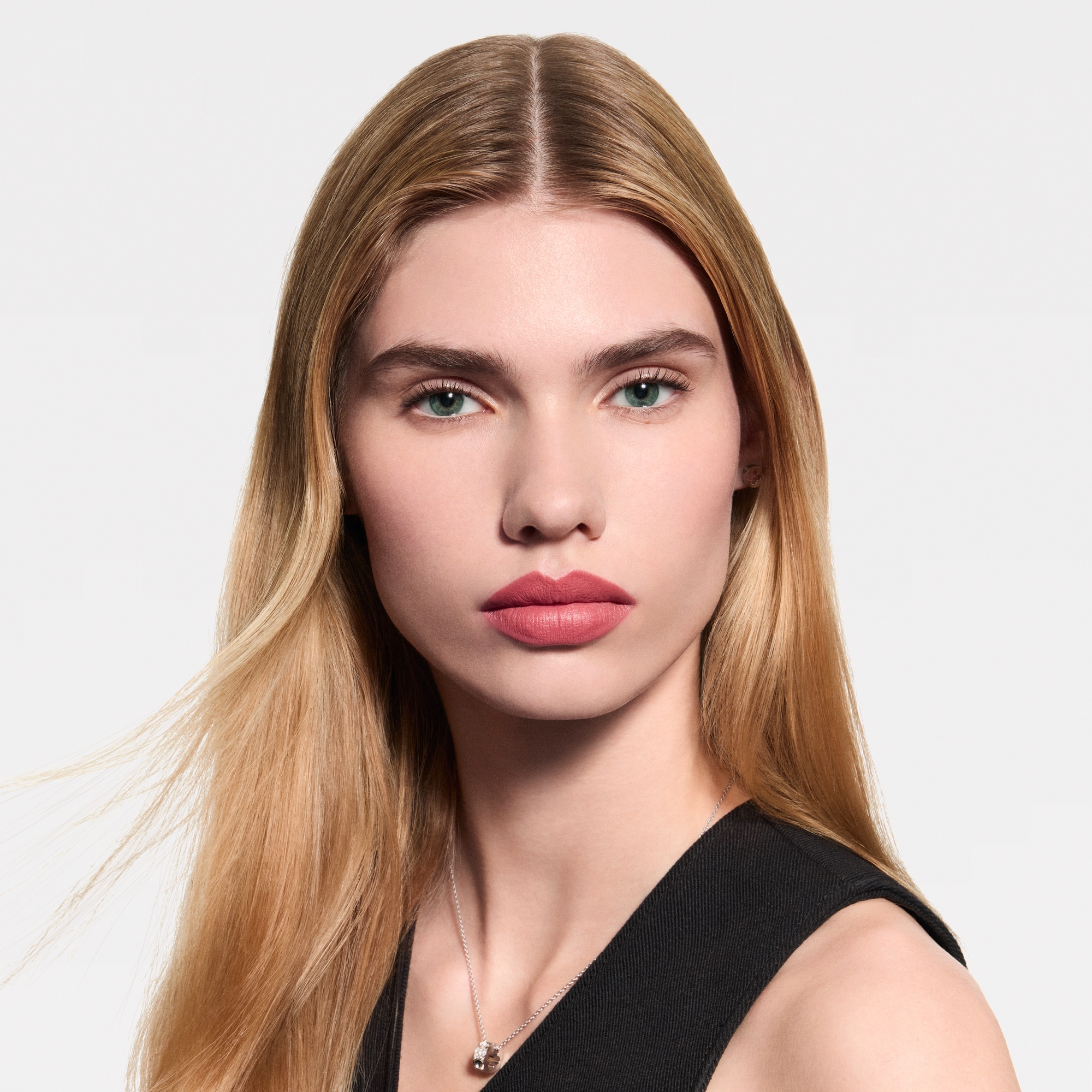 LV Rouge - Lõi Son Lì  in Nước hoa và Làm đẹp