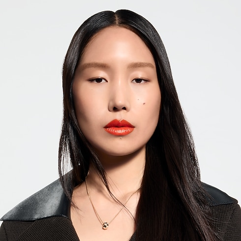 LV Rouge - Lõi Son Satin in Nước hoa và Làm đẹp's Son môi } collections by Louis Vuitton (Thu phóng sản phẩm)