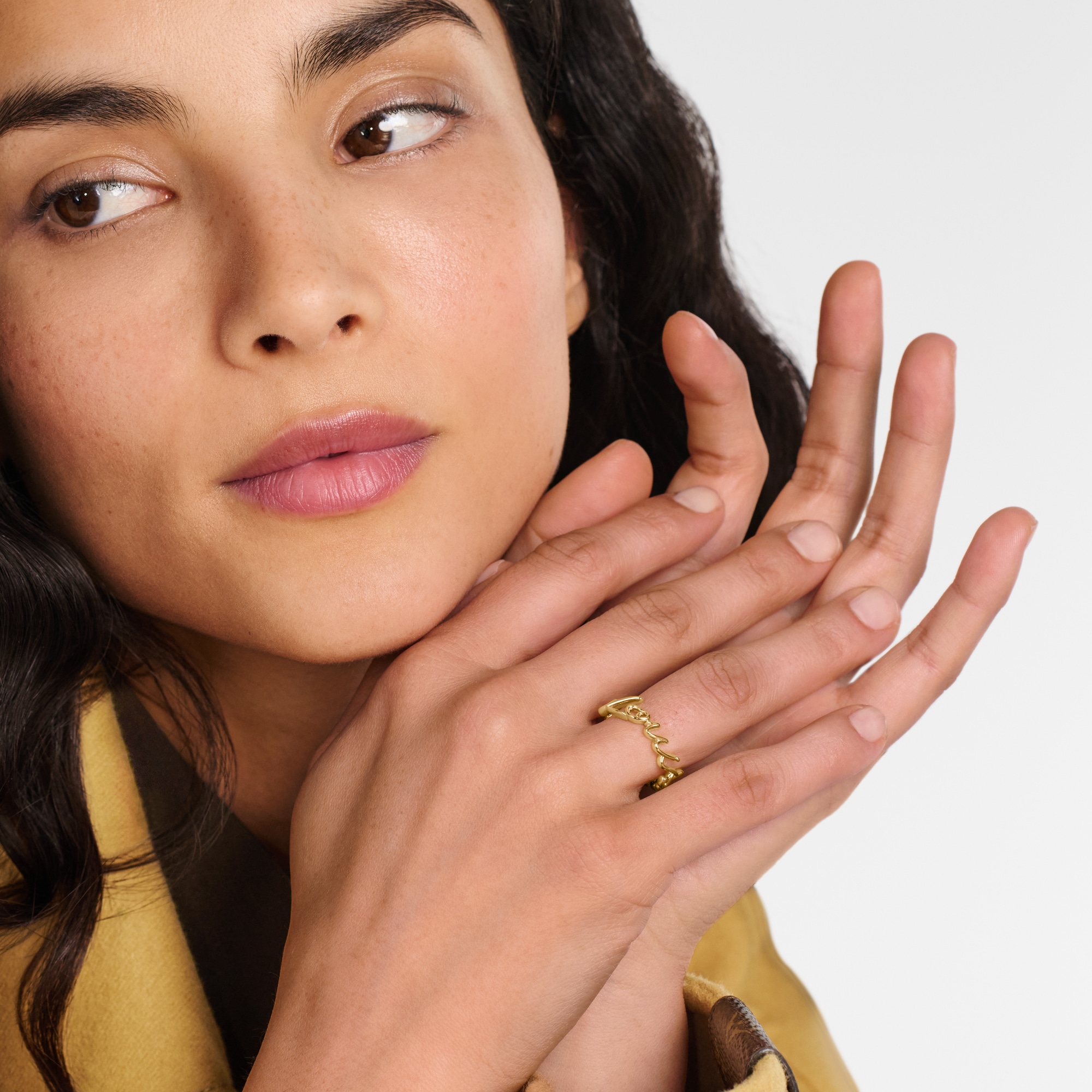 Nhẫn LV Script . in Đồ Nữ