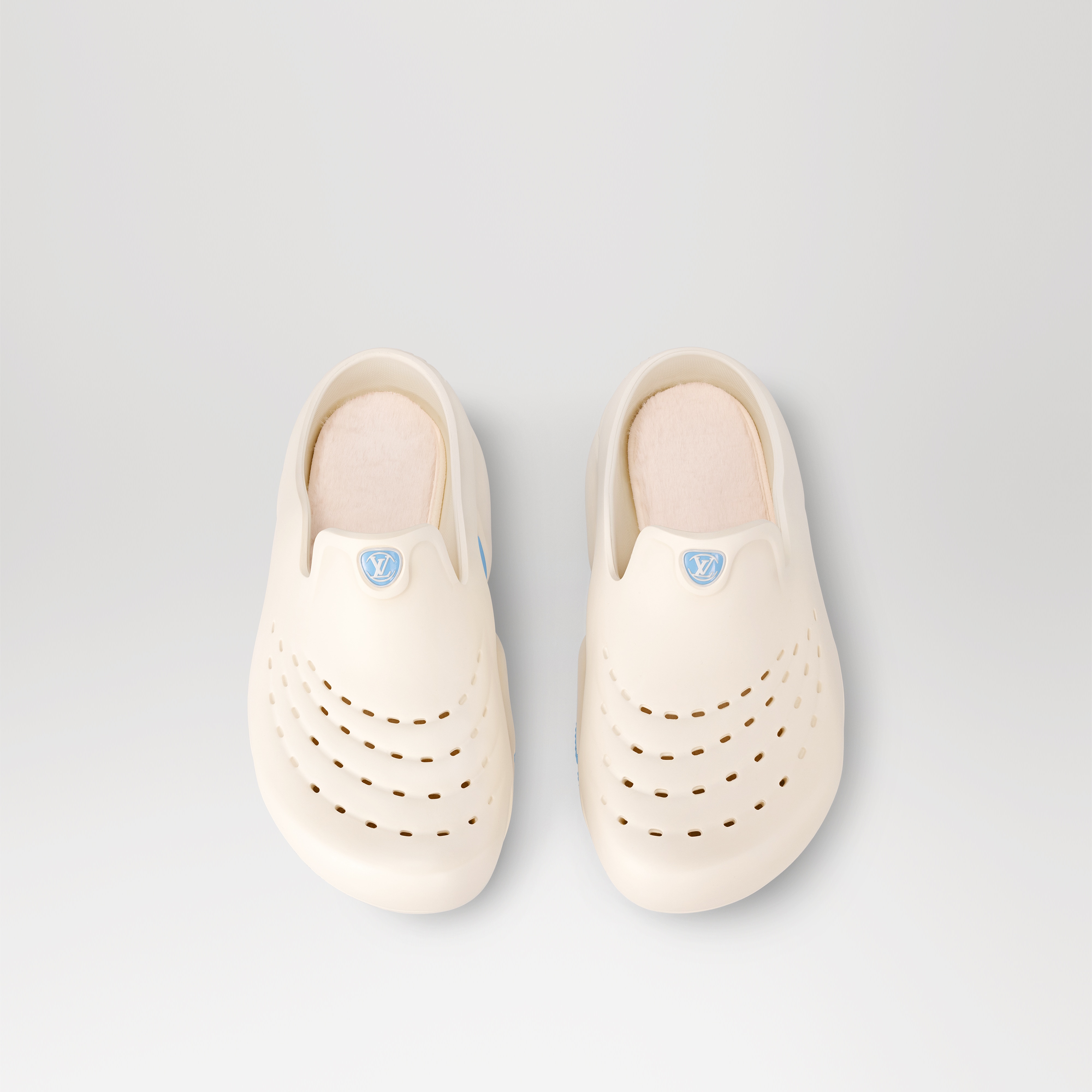 Dép LV Shark Clog  in Đồ Nam
