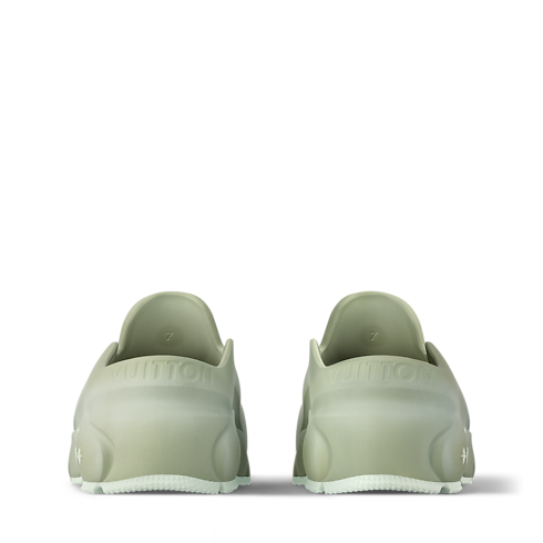 Dép LV Shark Clog in Đồ Nam's Giày Xăng-đan collections by Louis Vuitton (Thu phóng sản phẩm)