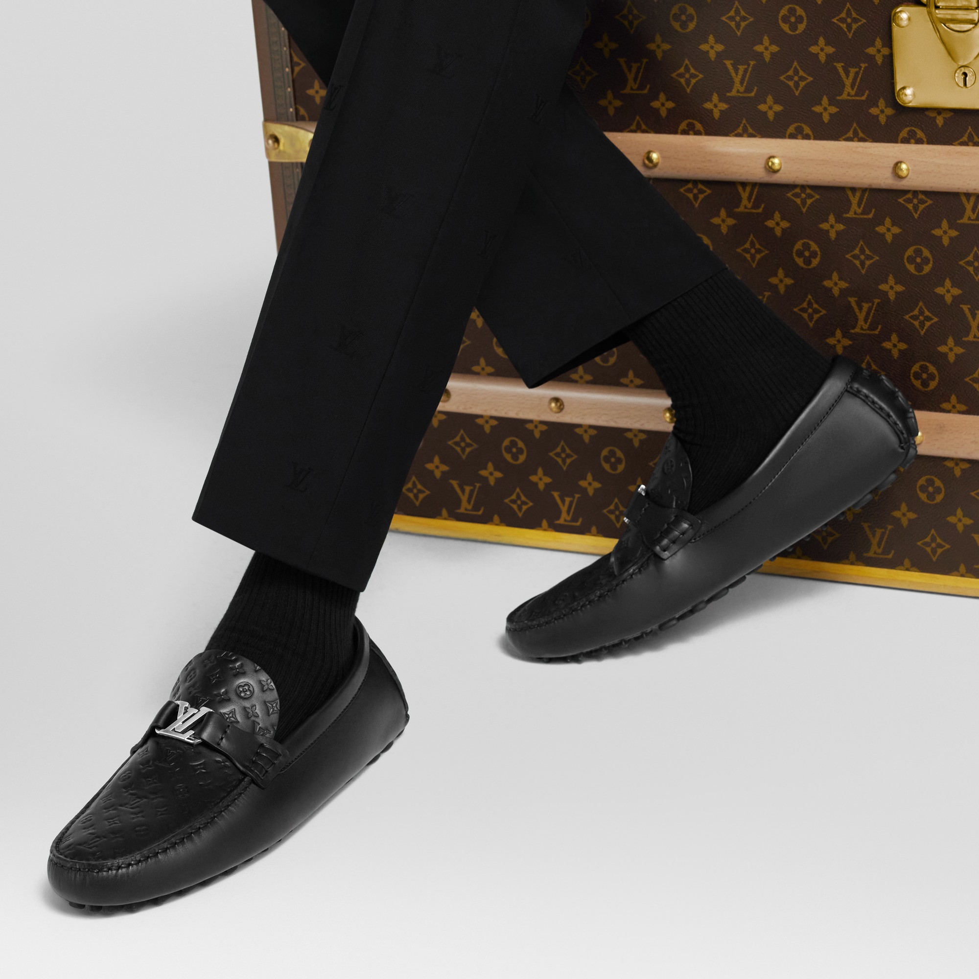 Giày LV SiLVerstone Moccasin  in Đồ Nam