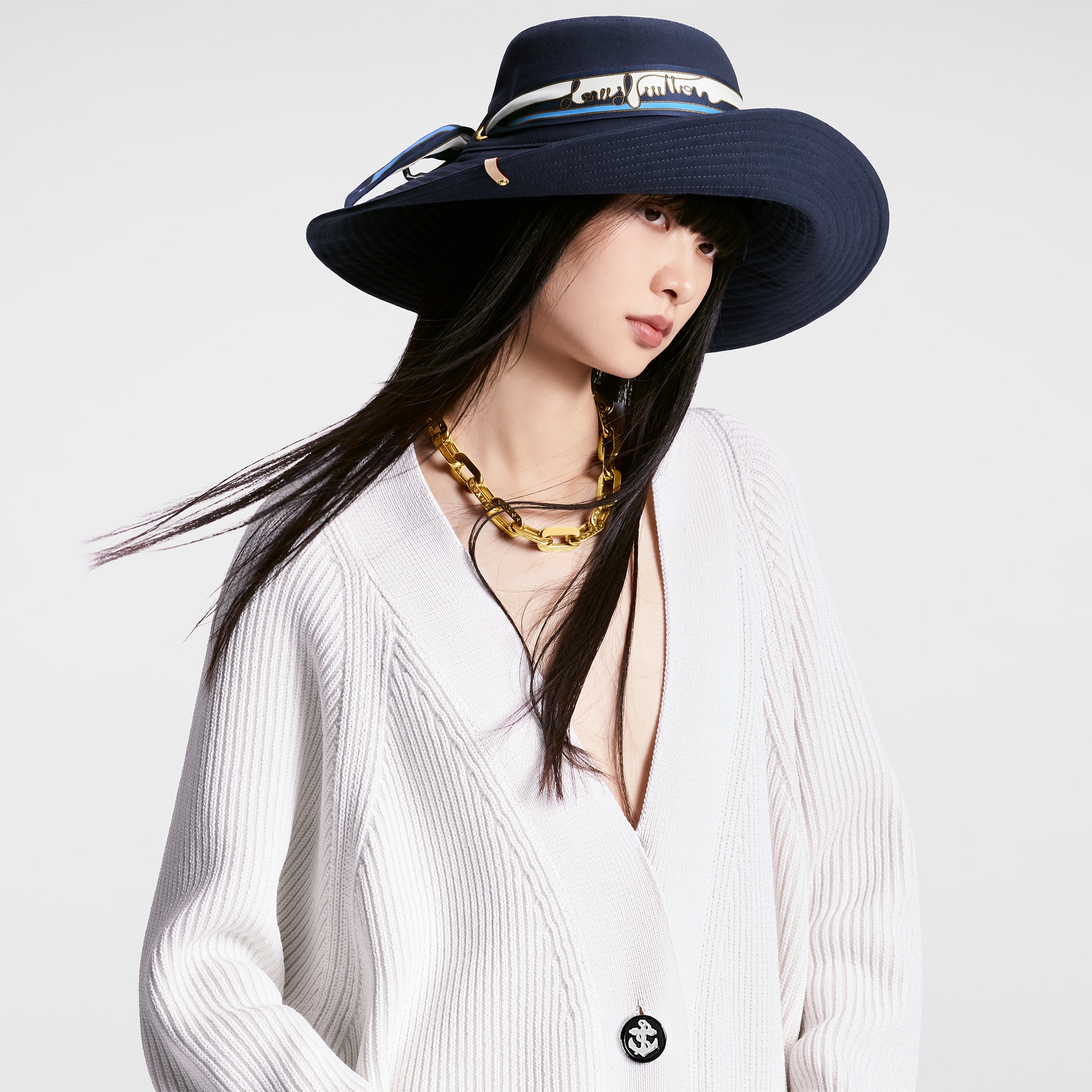 Mũ LV Stripes . in Đồ Nữ