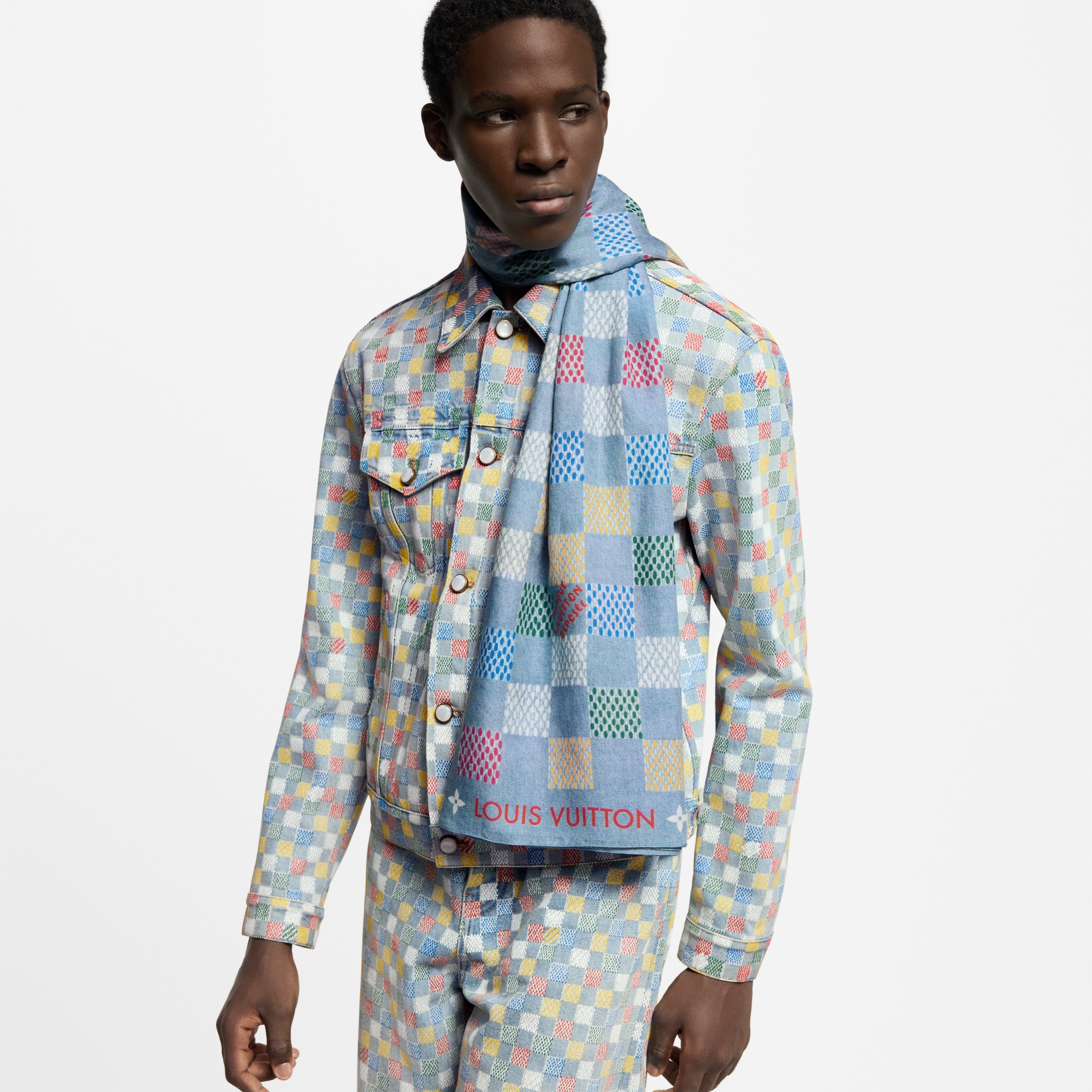 Khăn Choàng LV Vers Damier . in Đồ Nam