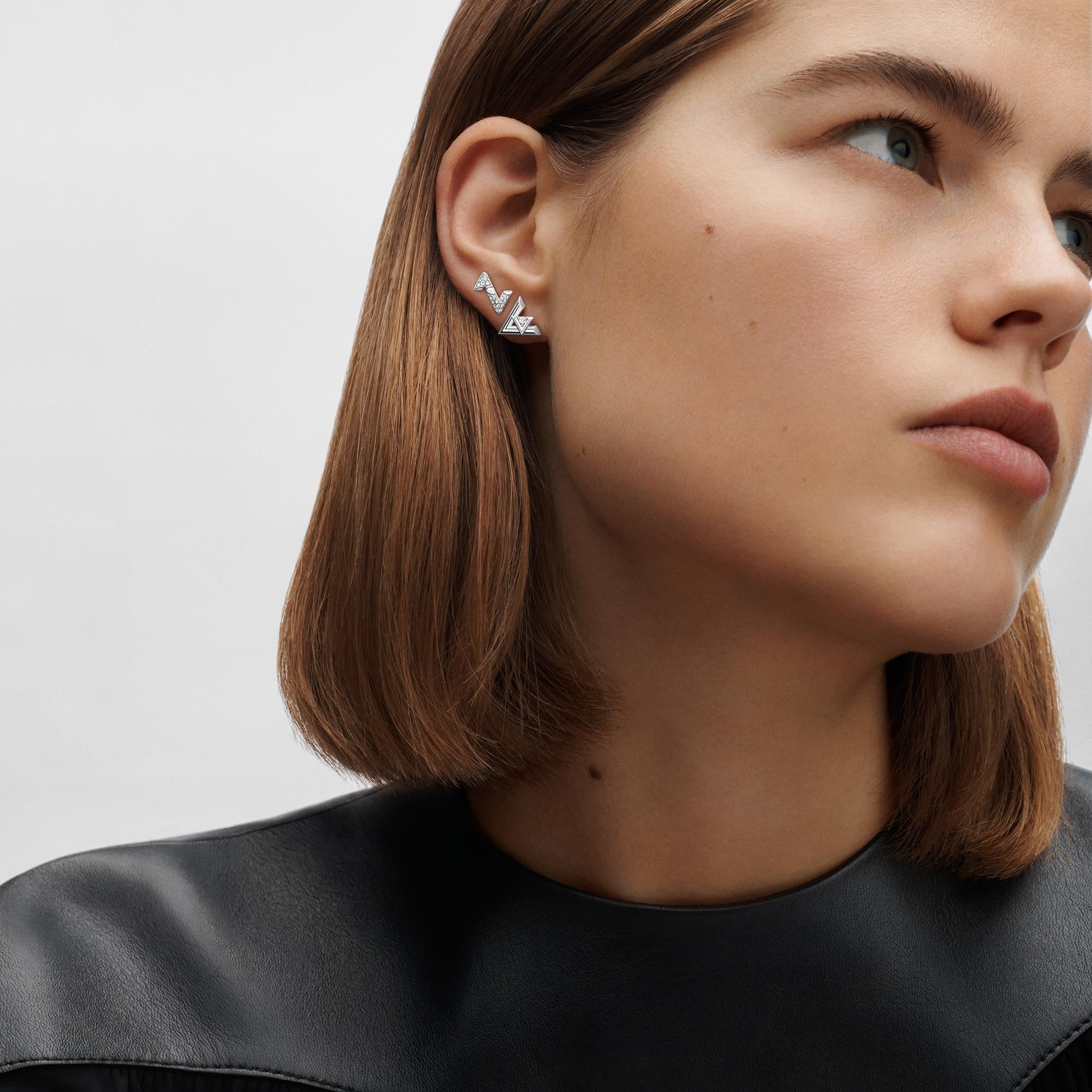 Khuyên Tai LV Volt One - Một Chiếc  in Trang sức