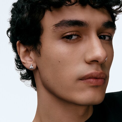 Khuyên Tai LV Volt One - Một Chiếc in Trang sức's Danh mục sản phẩm Tất cả Trang sức collections by Louis Vuitton (Thu phóng sản phẩm)