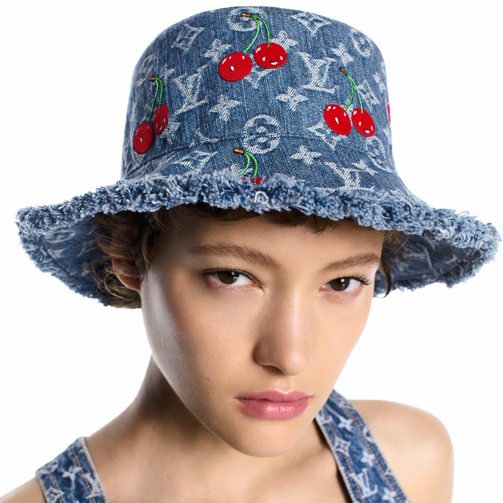Mũ Denim Cerise Bucket LV x TM . in Đồ Nữ