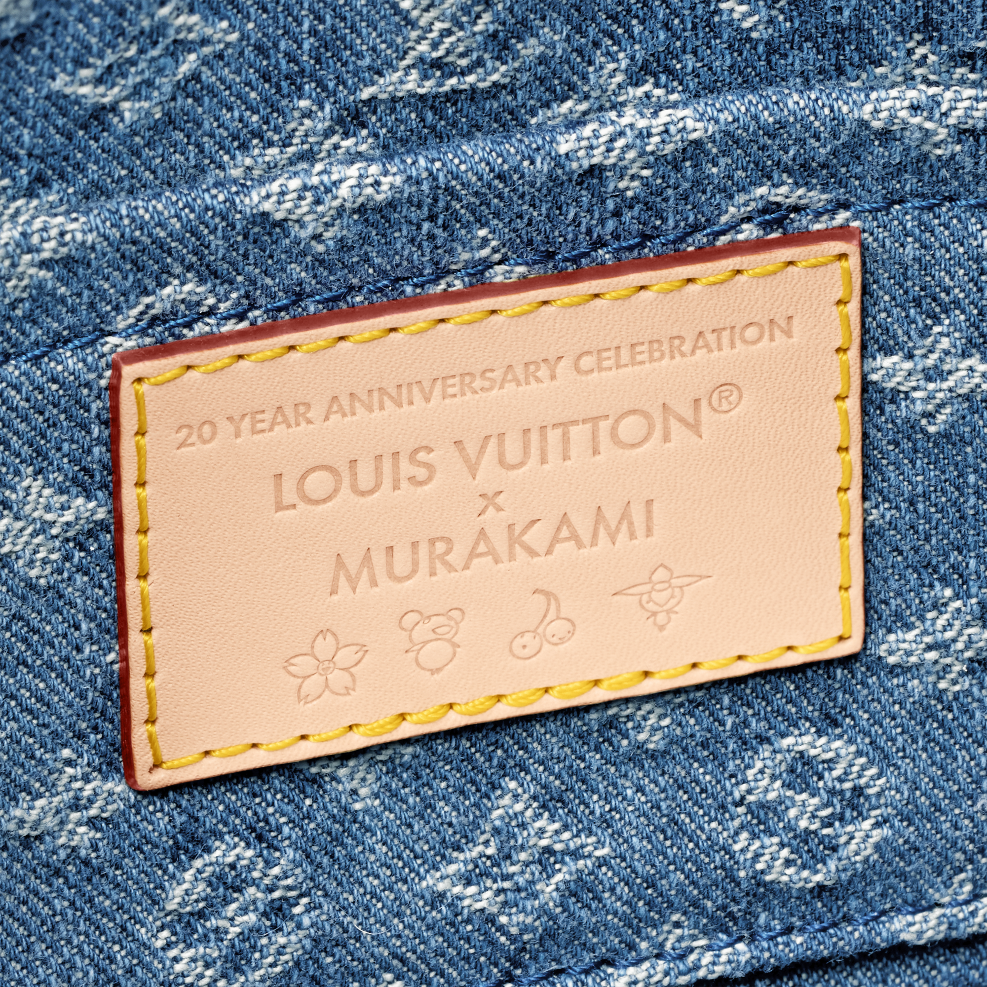 Túi Pochette Accessoires LV x TM Monogram Denim in Đồ Nữ