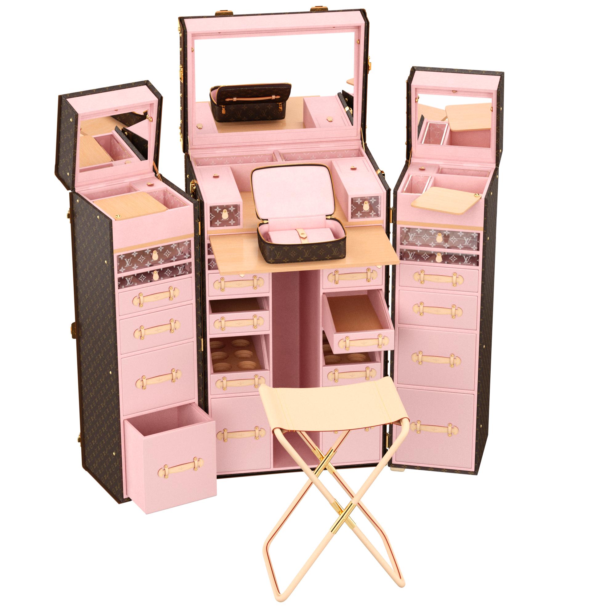Rương Malle Coiffeuse Monogram in Les Extraordinaires