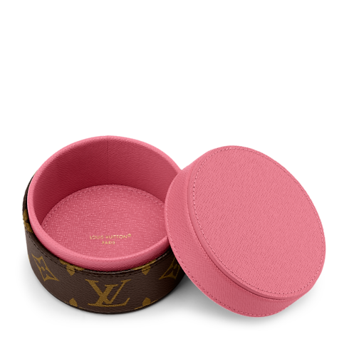 Hộp Tròn Martha XS . in Rương, Phụ kiện du lịch và Trang trí nội thất's Văn phòng phẩm Sổ tay, túi đựng bút và đồ dùng văn phòng collections by Louis Vuitton (Thu phóng sản phẩm)