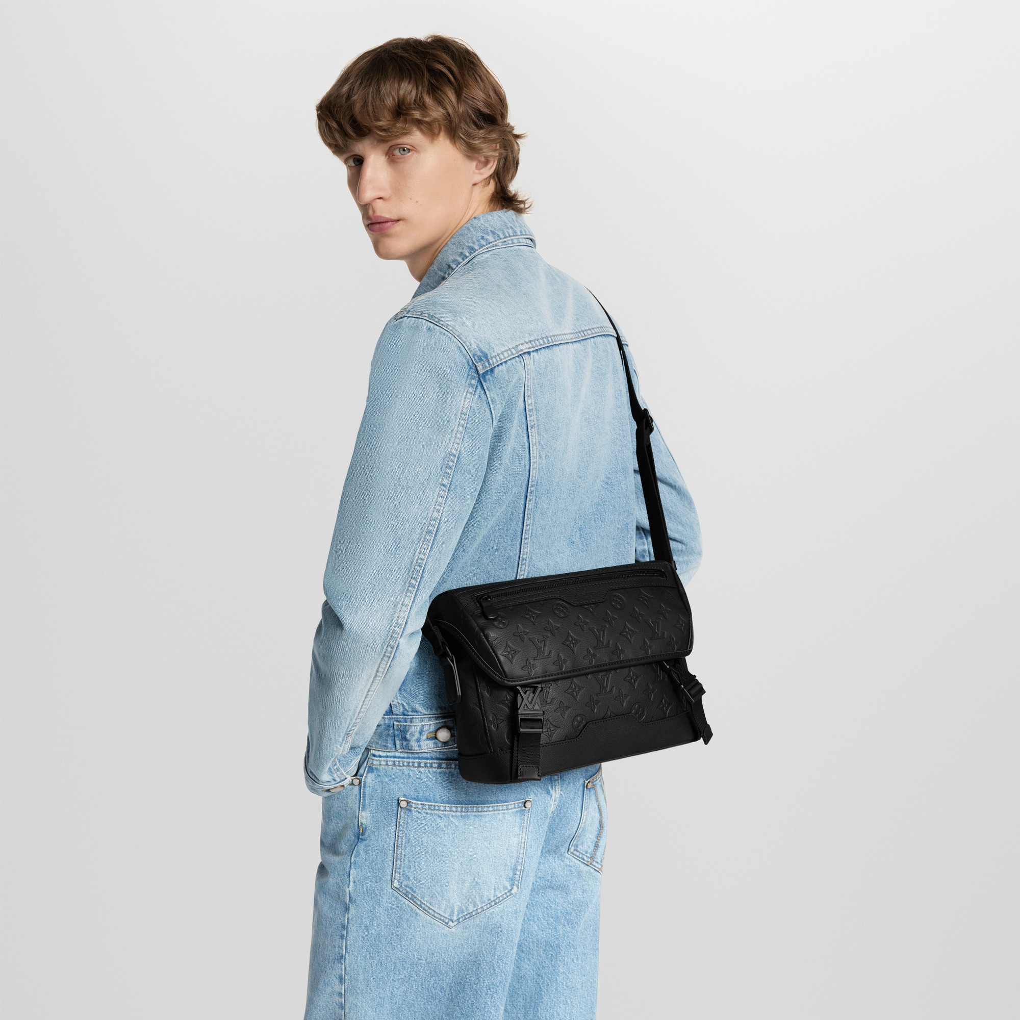 Túi Messenger Voyager PM G65 in Đồ Nam