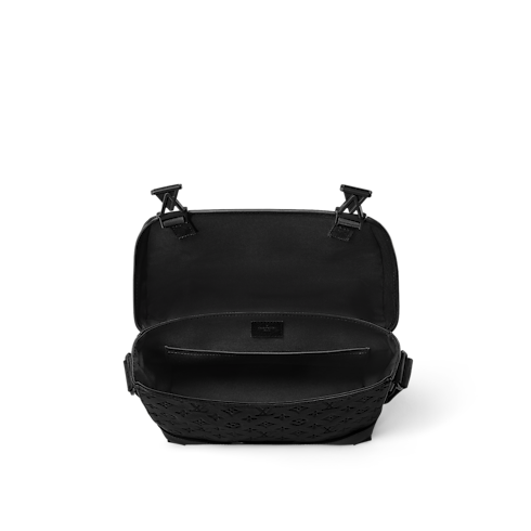 Túi Messenger Voyager PM Monogram Shadow Leather in Đồ Nam's Túi All Collections collections by Louis Vuitton (Thu phóng sản phẩm)