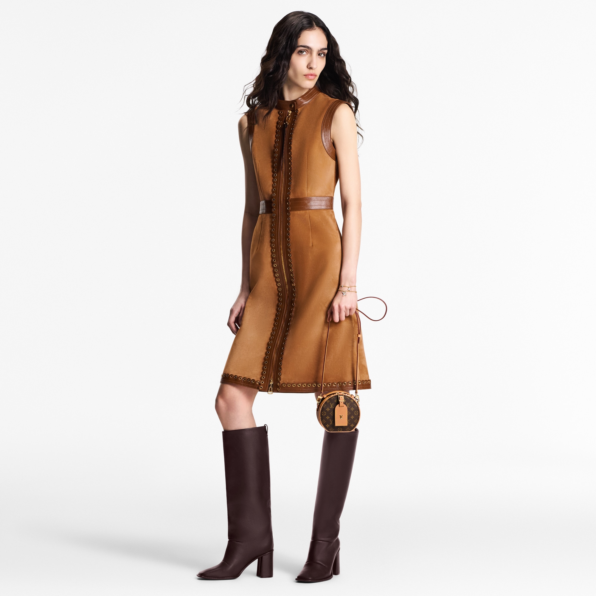 Túi Mini Boite Chapeau Monogram in Đồ Nữ