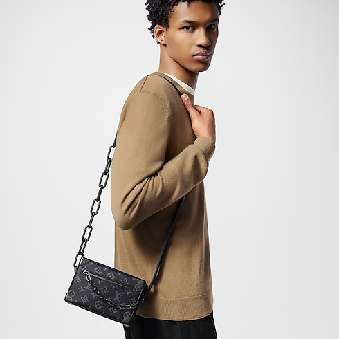 Túi Mini Soft Trunk Monogram Eclipse in Đồ Nam's Túi All Collections collections by Louis Vuitton (Thu phóng sản phẩm)