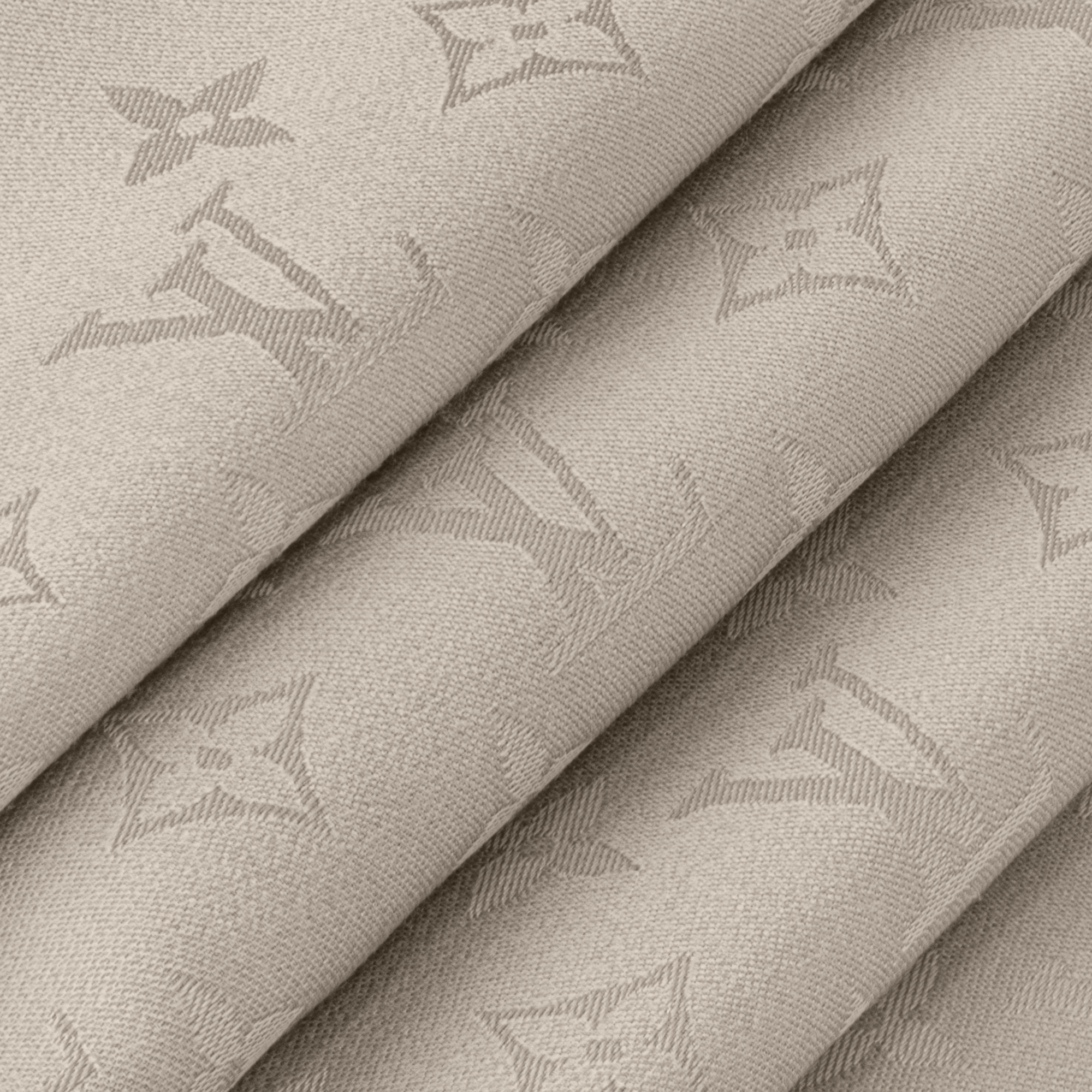 Monogram Classic Shawl . in Đồ Nữ