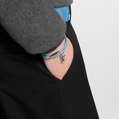 Vòng Tay Monogram Double Tour Taigarama in Đồ Nam's Trang sức thời trang Vòng tay collections by Louis Vuitton (Thu phóng sản phẩm)