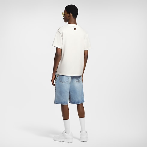 Áo Thun in Đồ Nam's Trang phục Áo thun và Áo Polo collections by Louis Vuitton (Thu phóng sản phẩm)