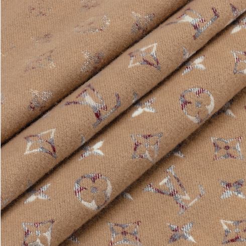 Khăn Quàng Monogram Gradient Tartan . in Đồ Nam's Phụ kiện Khăn quàng collections by Louis Vuitton (Thu phóng sản phẩm)