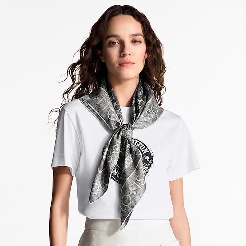 Khăn Lụa Vuông Monogram Infinity Denim 90 . in Đồ Nữ's Phụ kiện Khăn lụa collections by Louis Vuitton (Thu phóng sản phẩm)