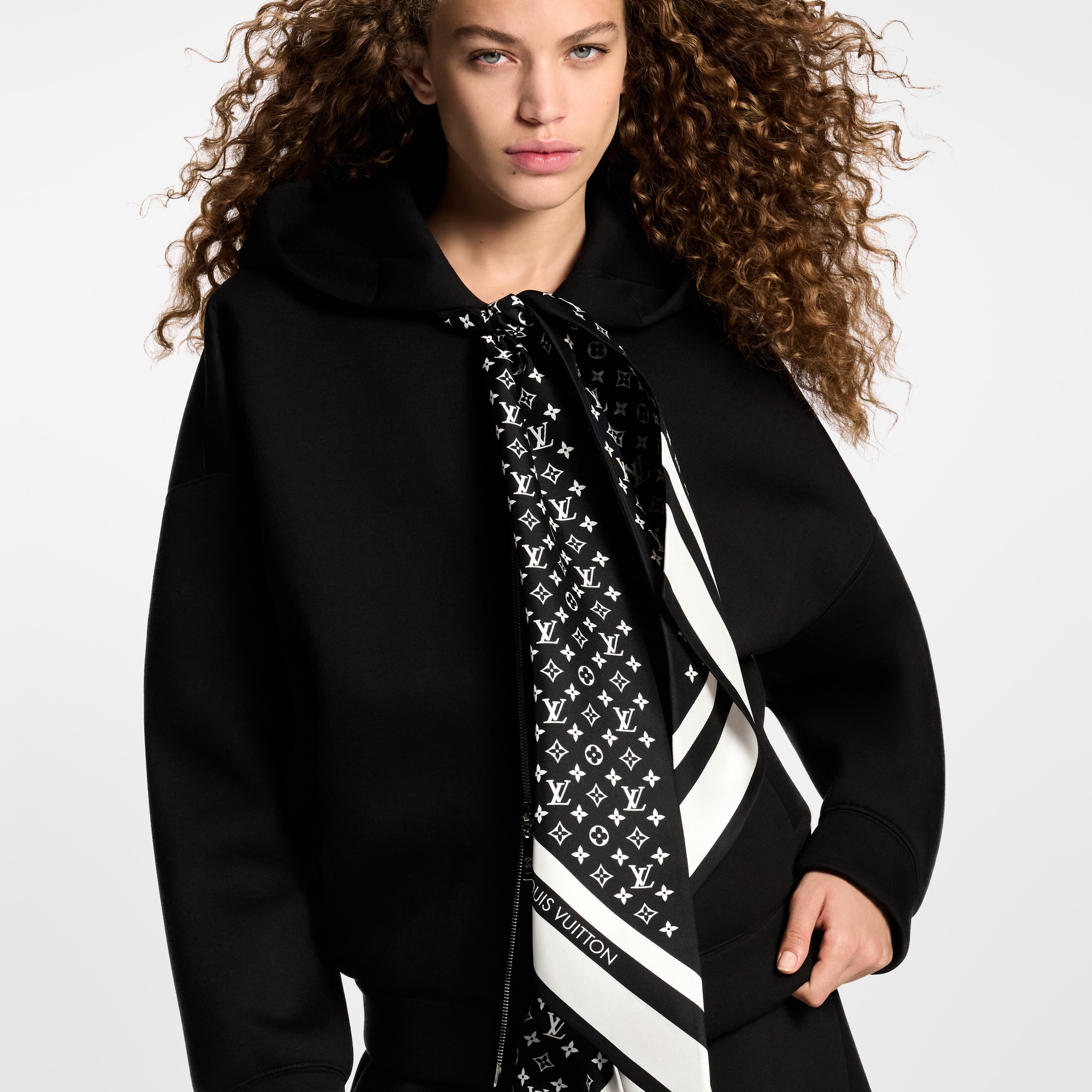 Áo Hoodie  in Đồ Nữ