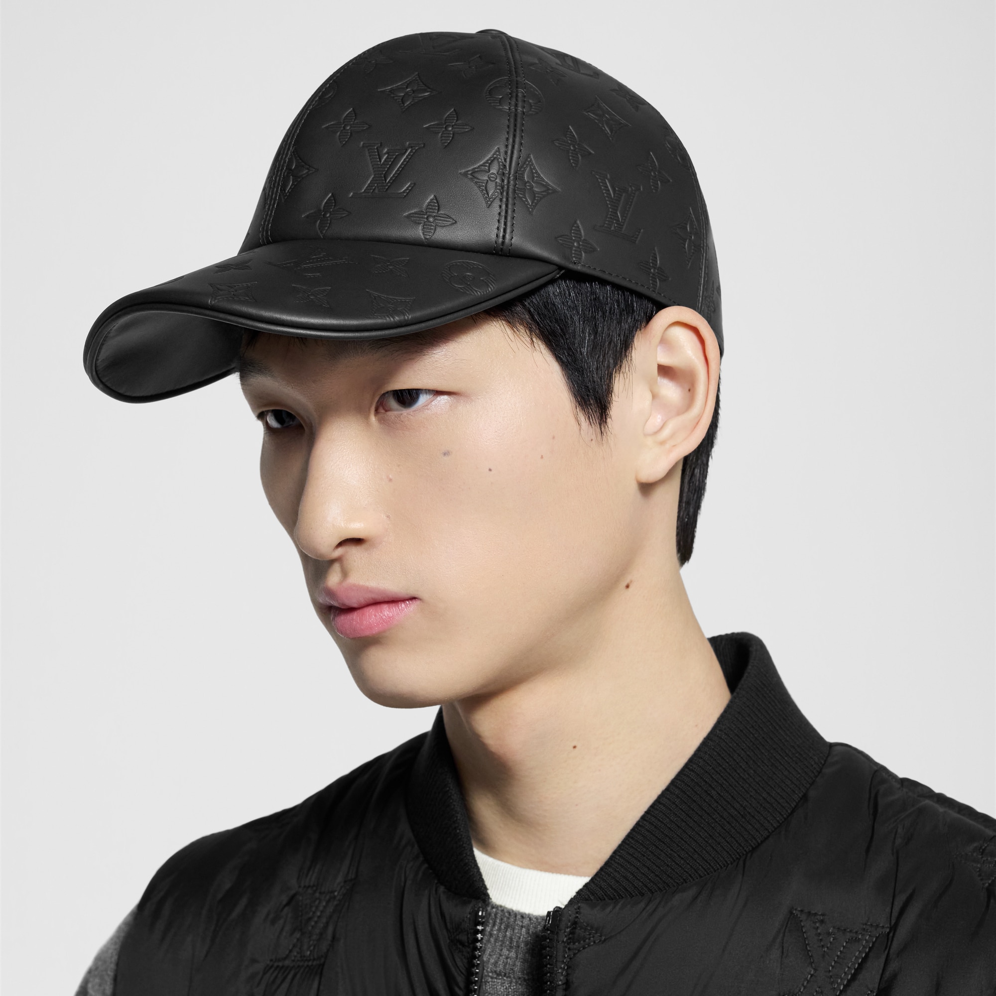 Mũ Lưỡi Trai Họa Tiết Monogram Shadow . in Đồ Nam