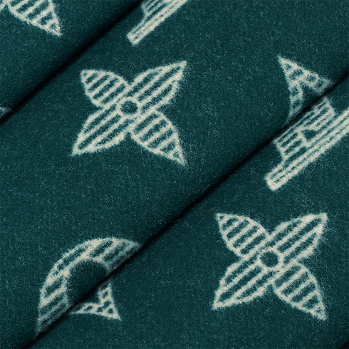 Khăn Quàng Monogram Shadow . in Đồ Nam's Phụ kiện Khăn quàng collections by Louis Vuitton (Thu phóng sản phẩm)