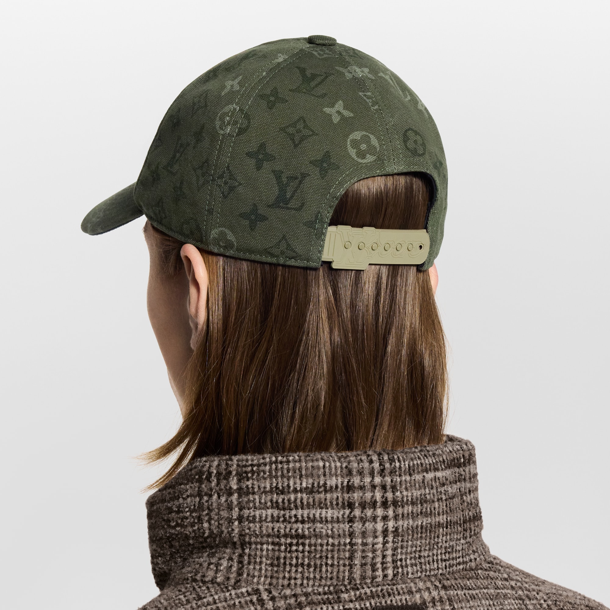Monogram Surplus Cap
 . in Đồ Nam