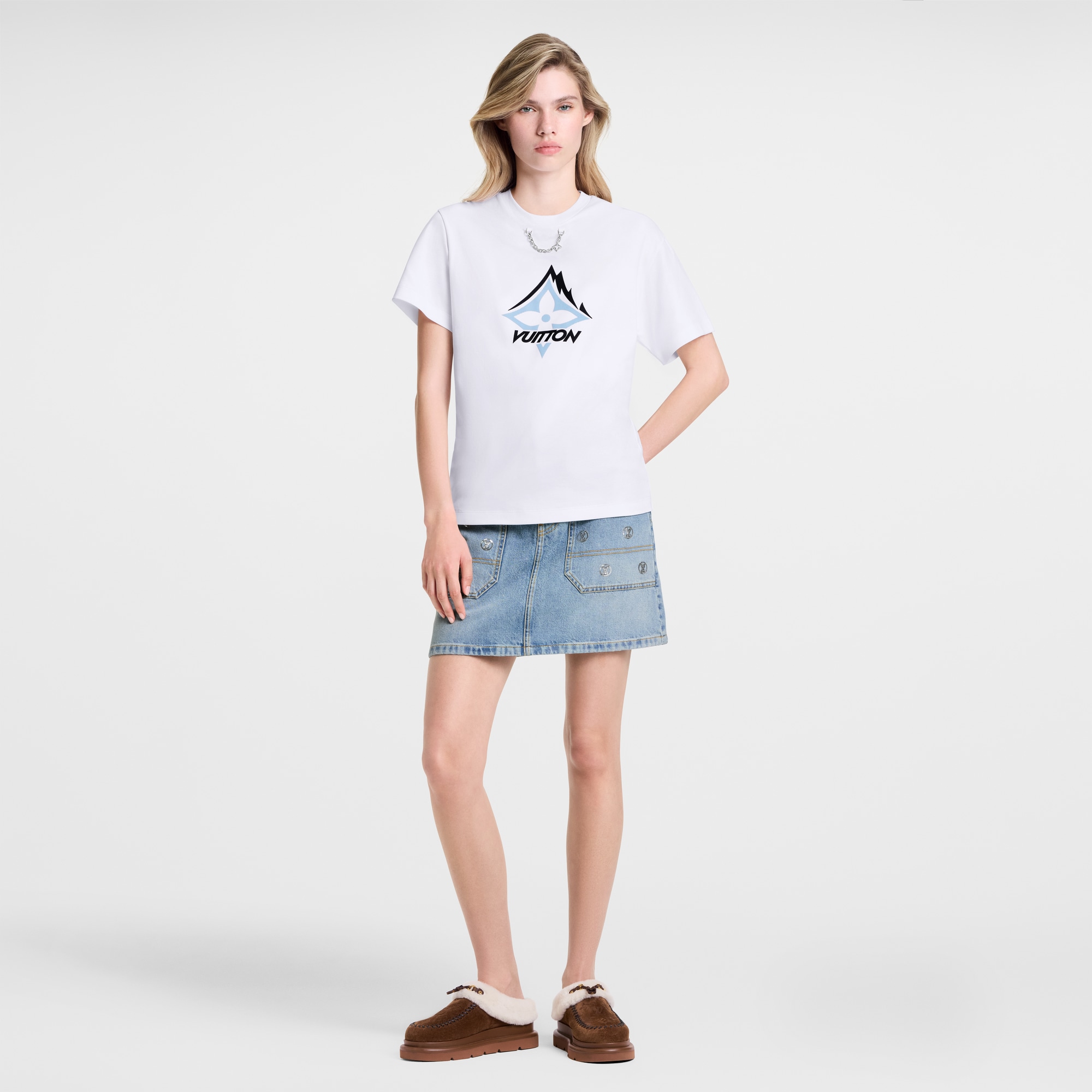 Mountain Signature T-Shirt  in Đồ Nữ