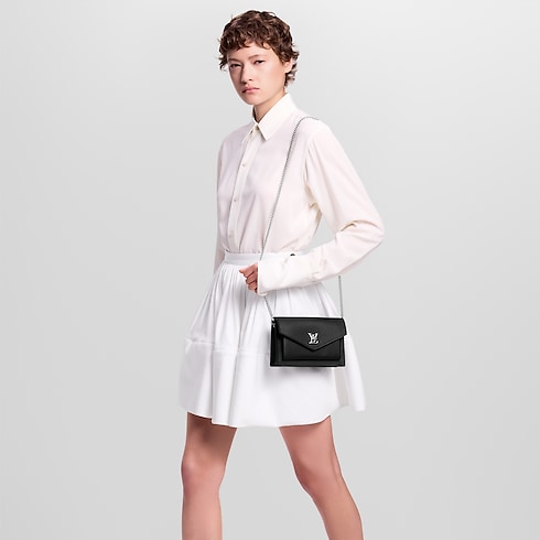 Túi Mylockme Chain Pochette Lockme in Đồ Nữ's Túi ví đa năng và Phụ kiện bằng da Tất cả Túi ví đa năng và Phụ kiện bằng da collections by Louis Vuitton (Thu phóng sản phẩm)