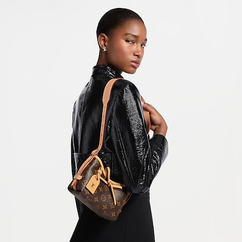 Nano CarryAll Monogram in Đồ Nữ's Túi ví đa năng và Phụ kiện bằng da Túi nhỏ collections by Louis Vuitton (Thu phóng sản phẩm)