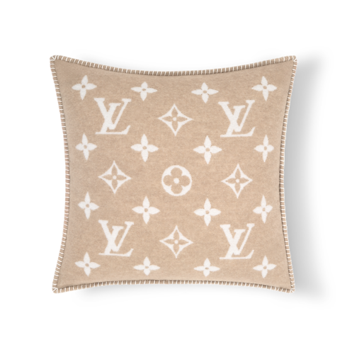 Gối Neo Monogram . in Đồ Nữ's Phụ kiện Home Textile collections by Louis Vuitton (Thu phóng sản phẩm)