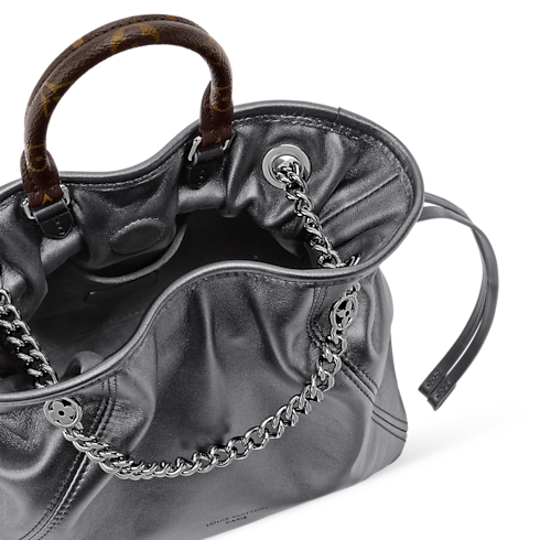 Ba Lô Off Duty Vibe LV Vibe in Đồ Nữ's Túi Tất cả Túi collections by Louis Vuitton (Thu phóng sản phẩm)