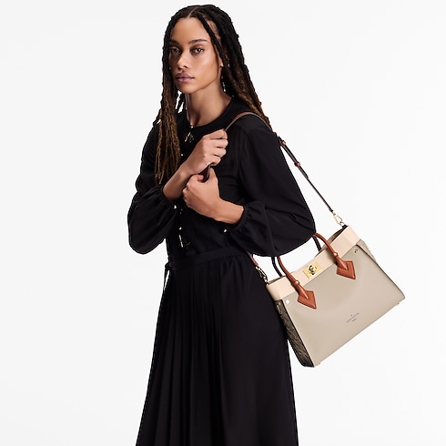 Túi On My Side MM Túi da chất lượng cao in Đồ Nữ's Túi Tất cả Túi collections by Louis Vuitton (Thu phóng sản phẩm)