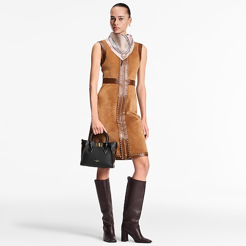 Túi On My Side PM Túi da chất lượng cao in Đồ Nữ's Túi Tất cả Túi collections by Louis Vuitton (Thu phóng sản phẩm)